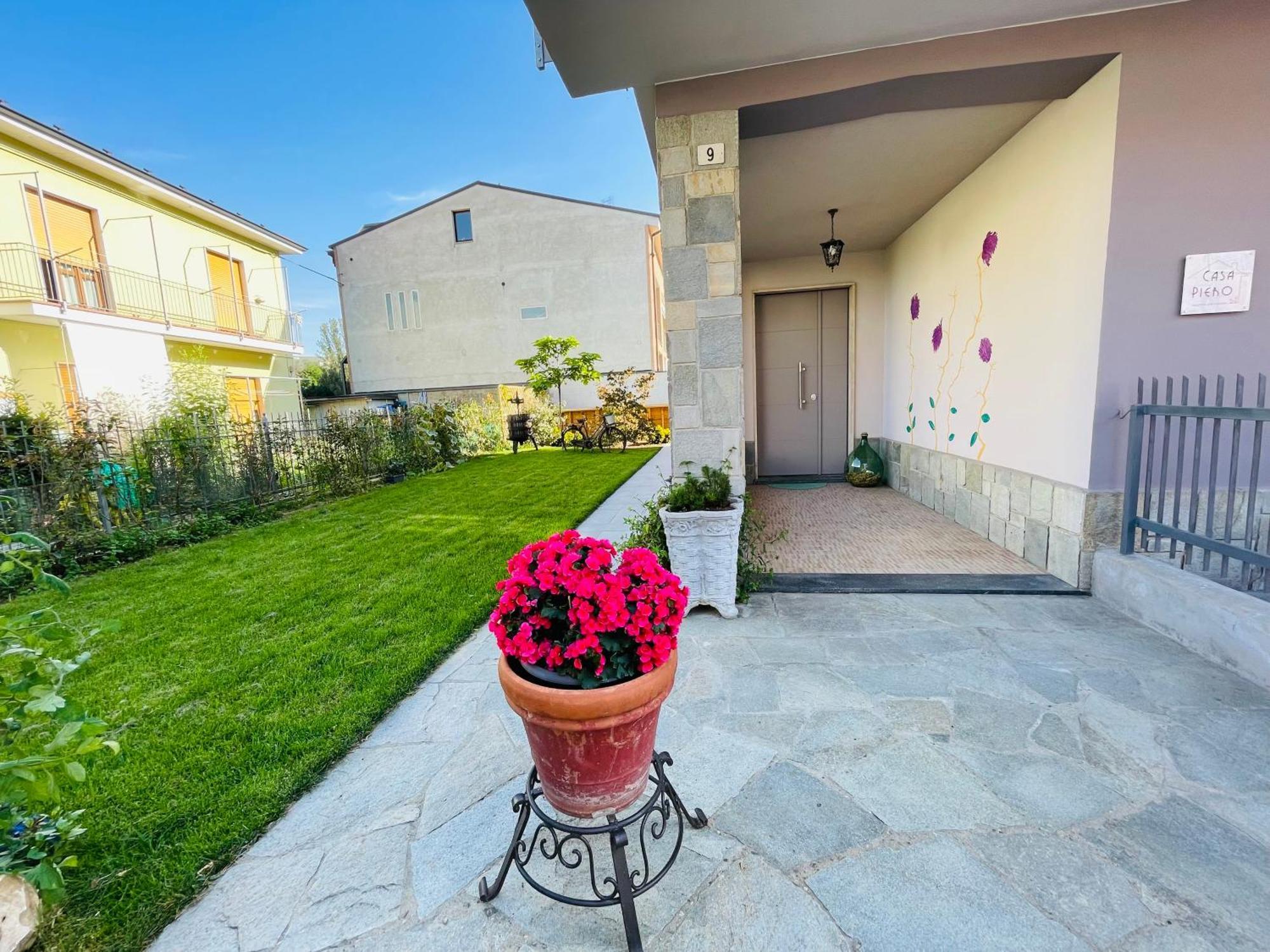 Casa Piero, Relax E Piscina Privata Tra Le Colline Delle Langhe Villa Alba  Buitenkant foto