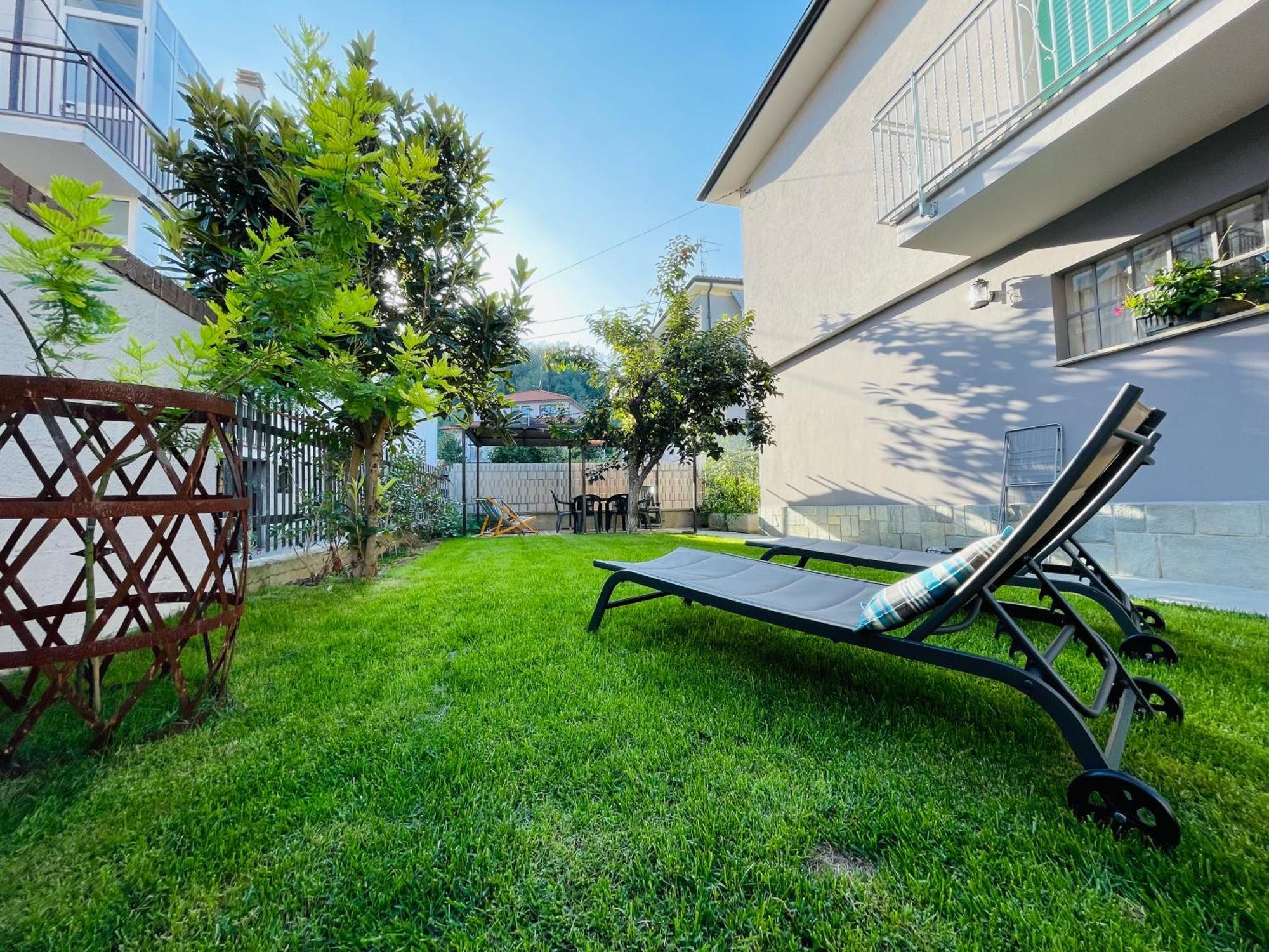 Casa Piero, Relax E Piscina Privata Tra Le Colline Delle Langhe Villa Alba  Buitenkant foto